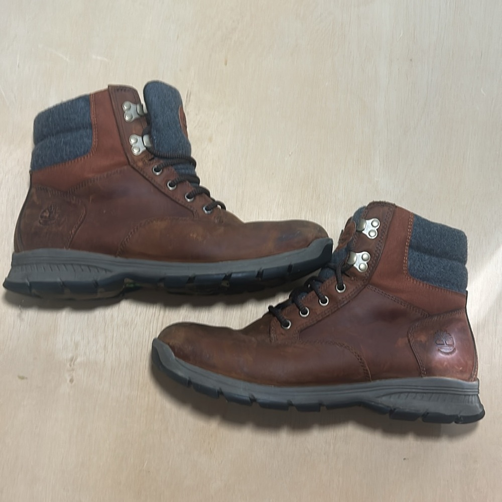 **LIGHTLY USED** Timberland Hoverlite Boots